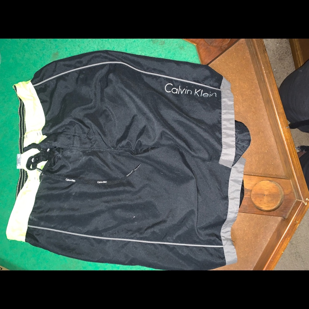 Calvin Klein men’s swim trunks large